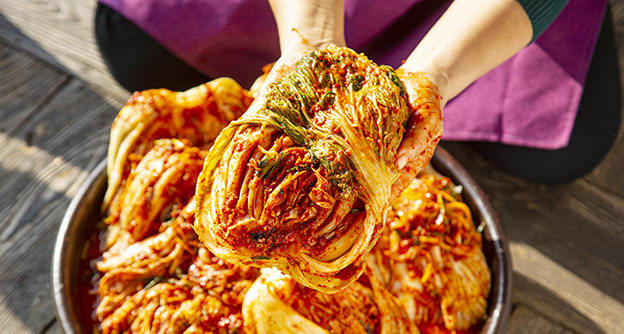 손목, 무릎, 허리 비상! 김장 후 통증 줄이는 법 - 자생의료재단